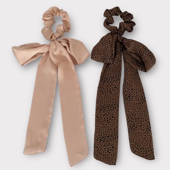Scunci Hair Ribbon Scrunchie Set (2pc) – Pink & Brown Leopard Satin - Picture 4 of 6